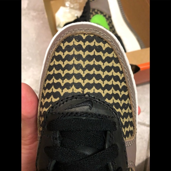 Nike Air Force 1 Low IO Premium “Undefeated” - Picture 12 of 15